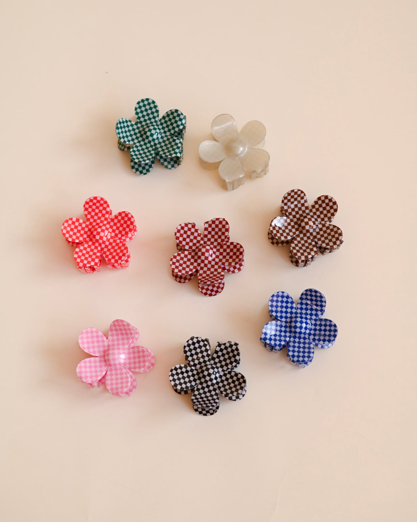 Checkered Daisy Claw Clip