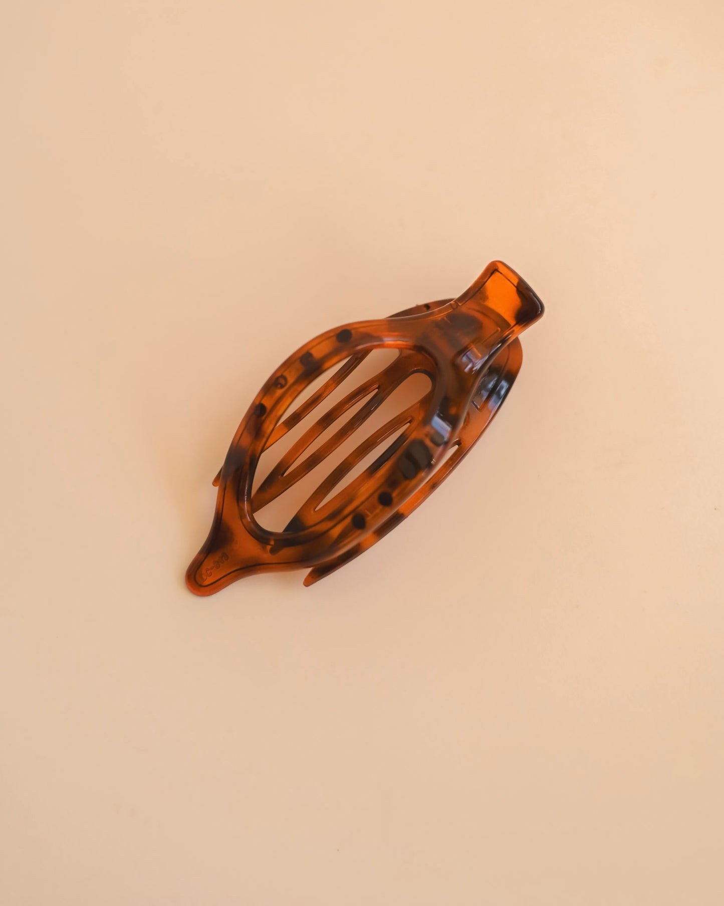 Amber Lay Flat Wide