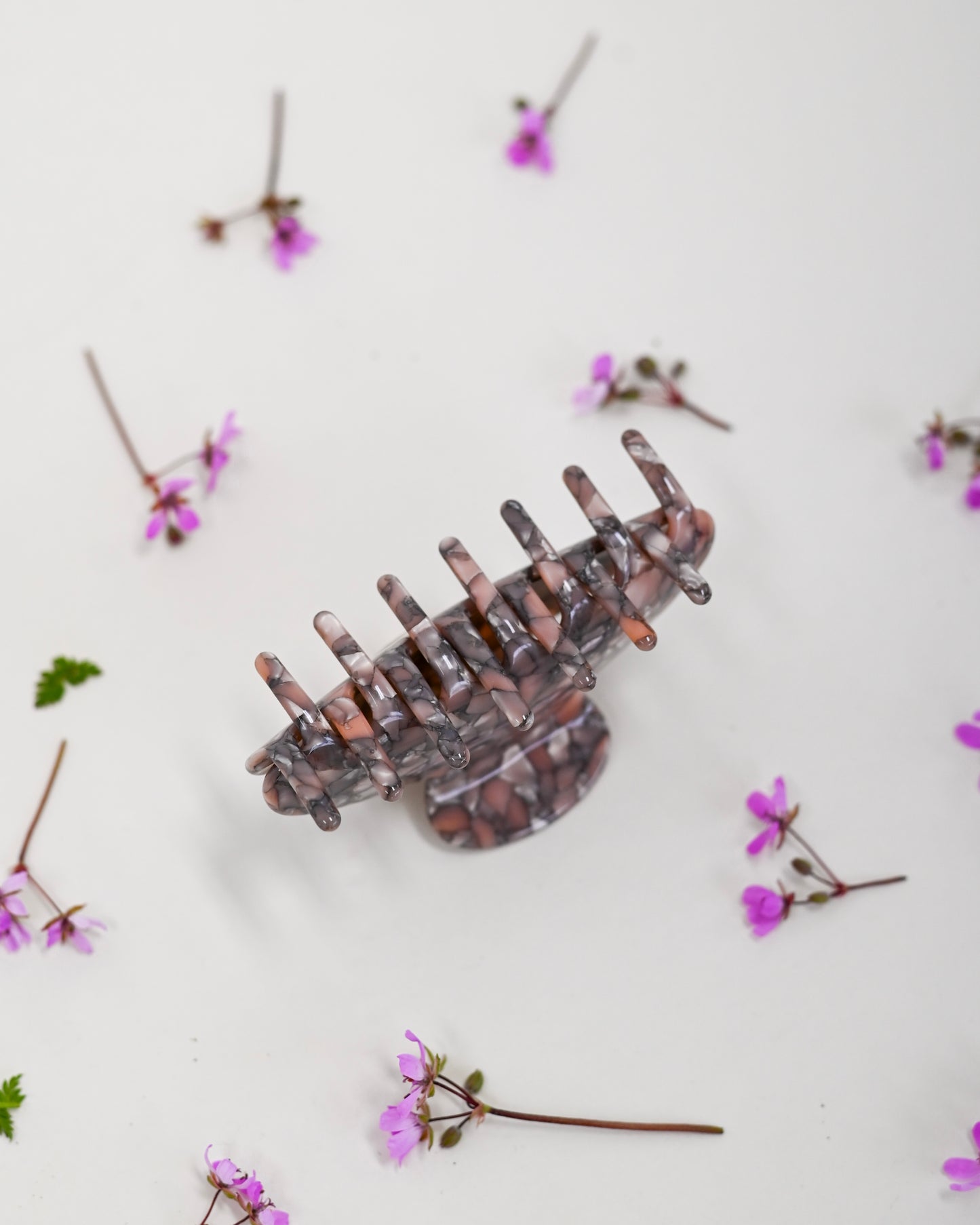 Coco Beach Daily Claw // Eco-Conscious