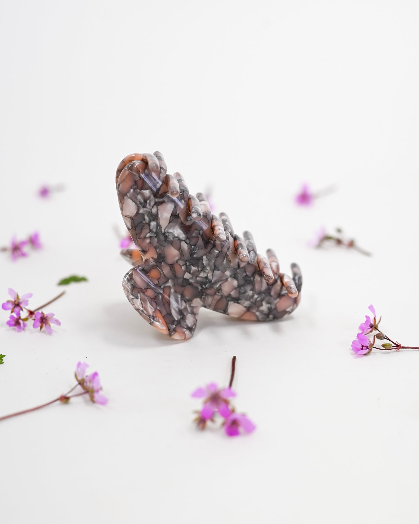 Coco Beach Daily Claw // Eco-Conscious