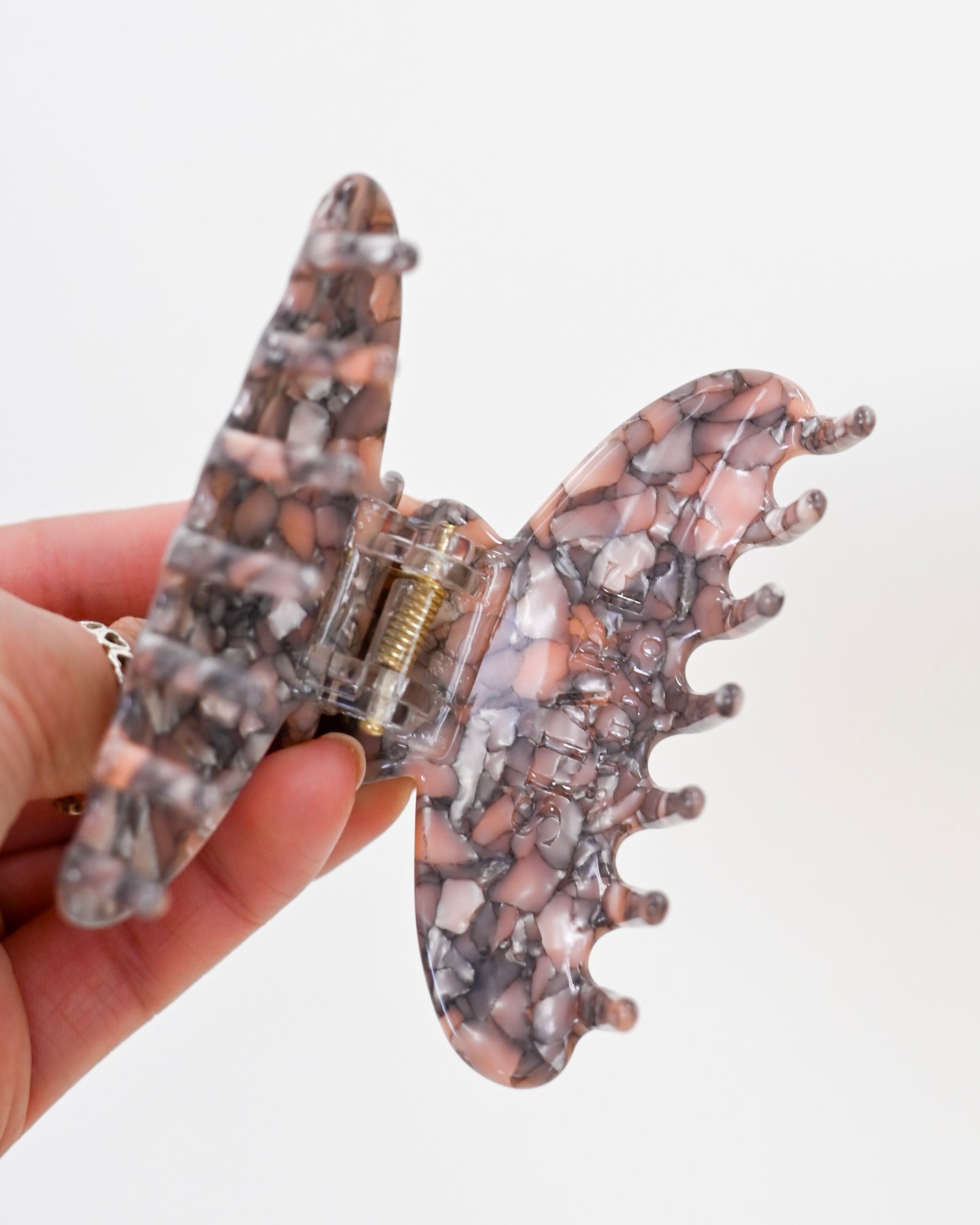 Coco Beach Daily Claw // Eco-Conscious