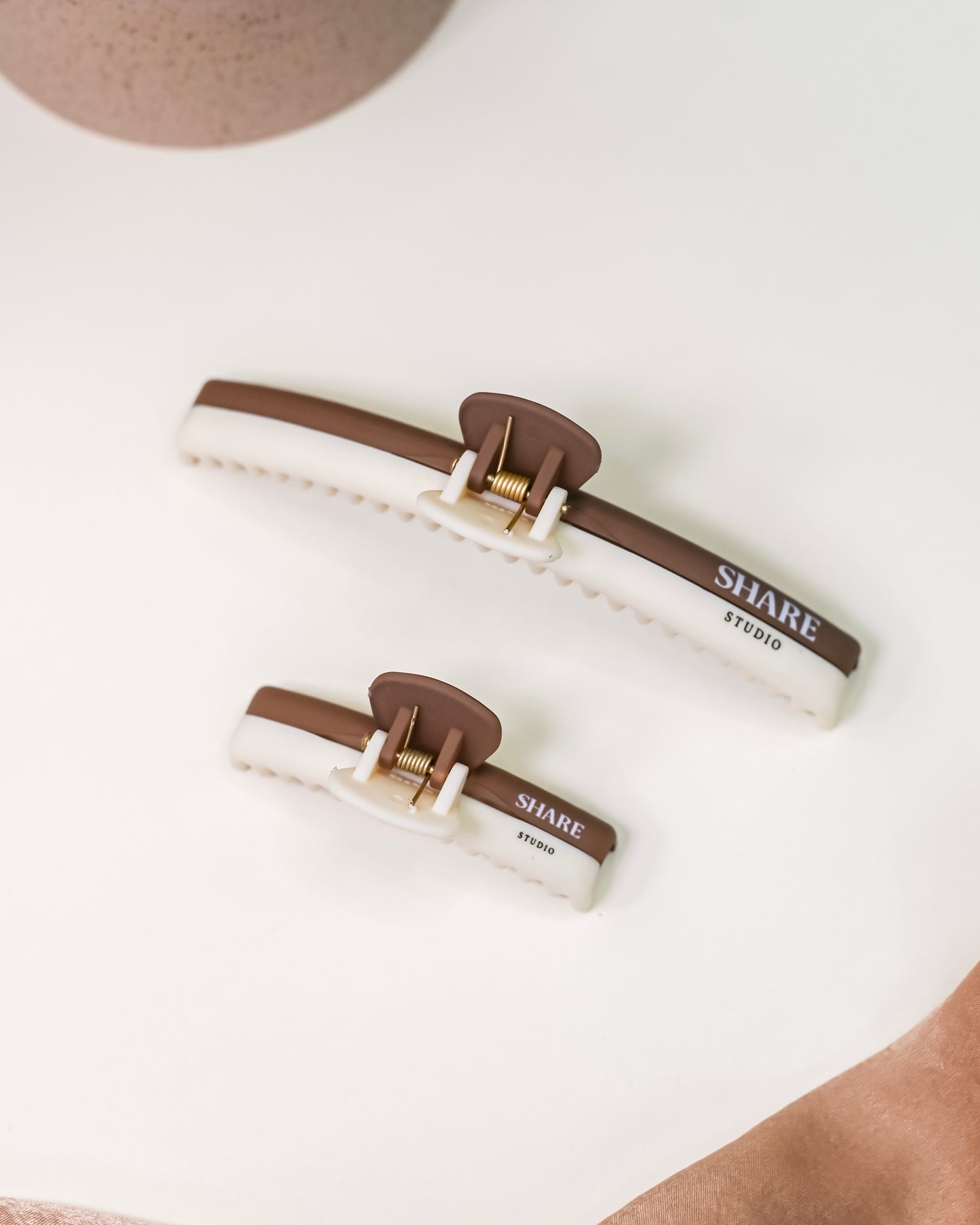 Brown & White // Two-Toned Mega Hold Claw Clip