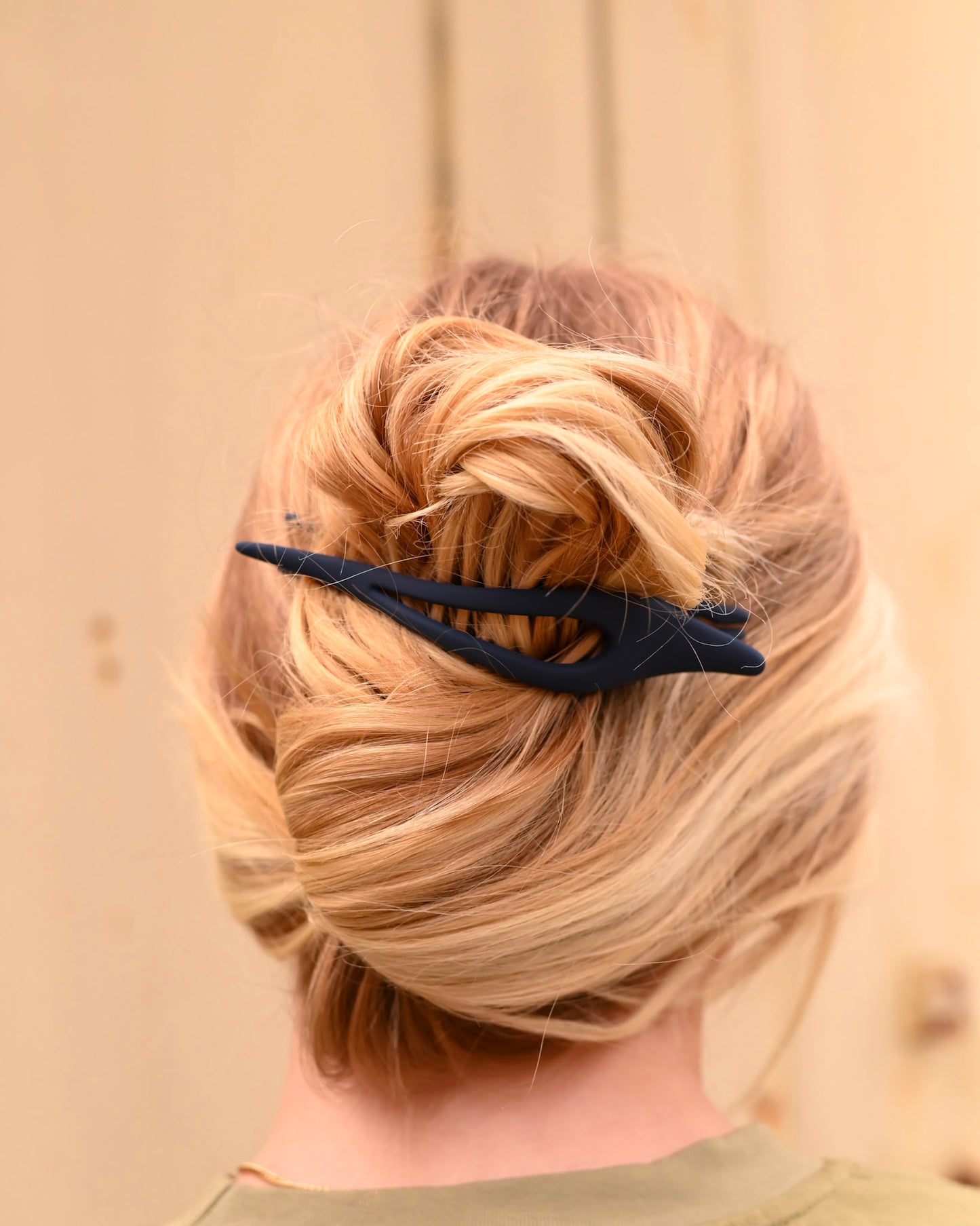 Navy Lay Flat Claw 2.0 // Thick Hair