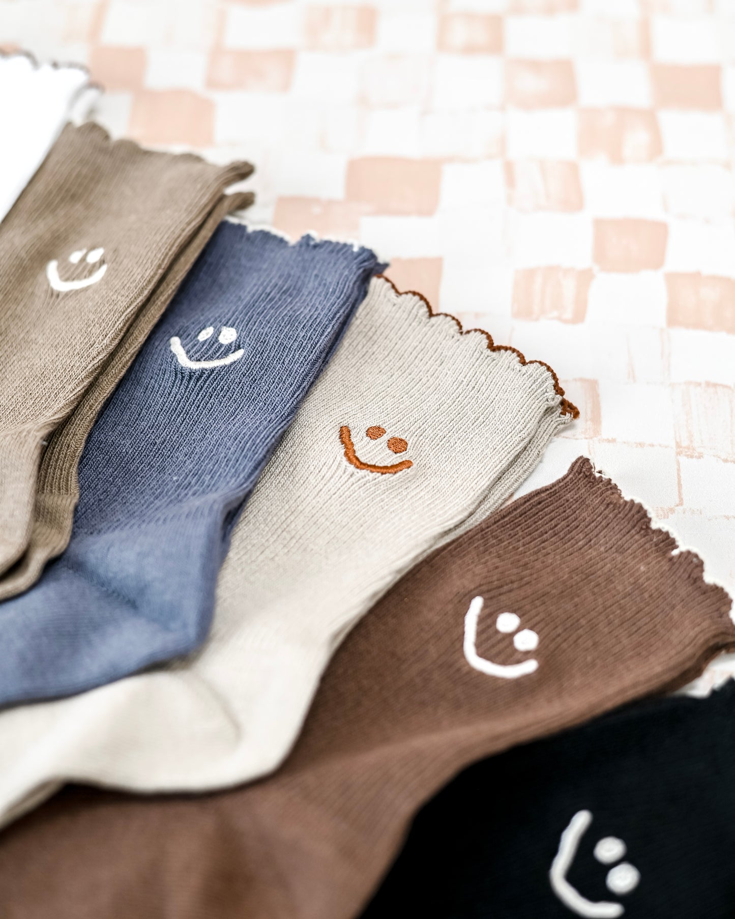 Embroidered Ruffle Smiley Socks