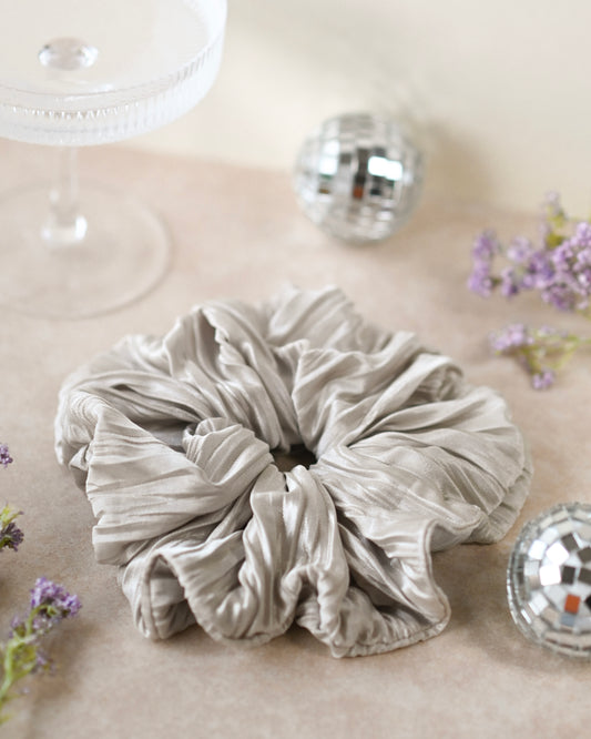 Romance XL Scrunchie