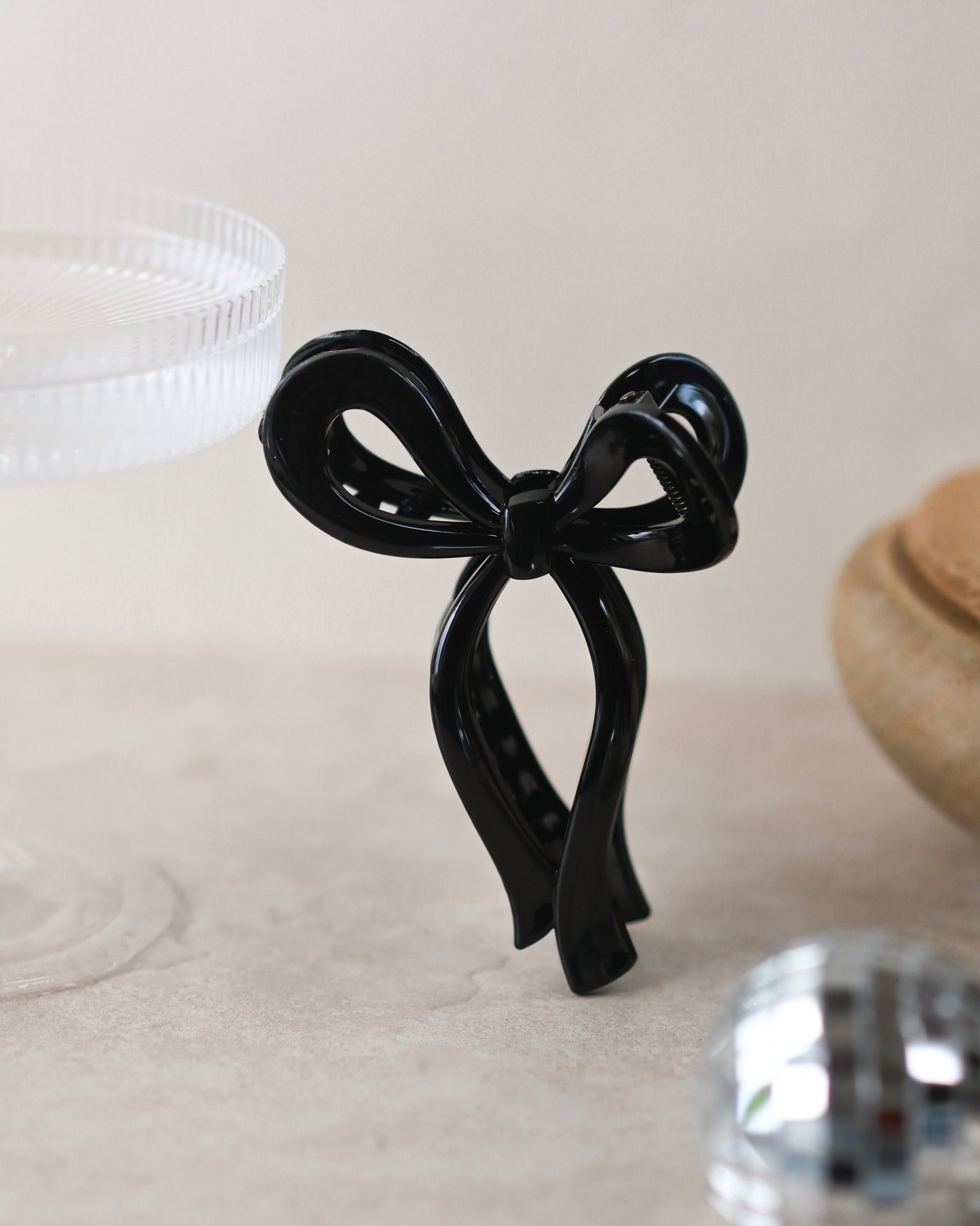 Darling Bow Claw Clip