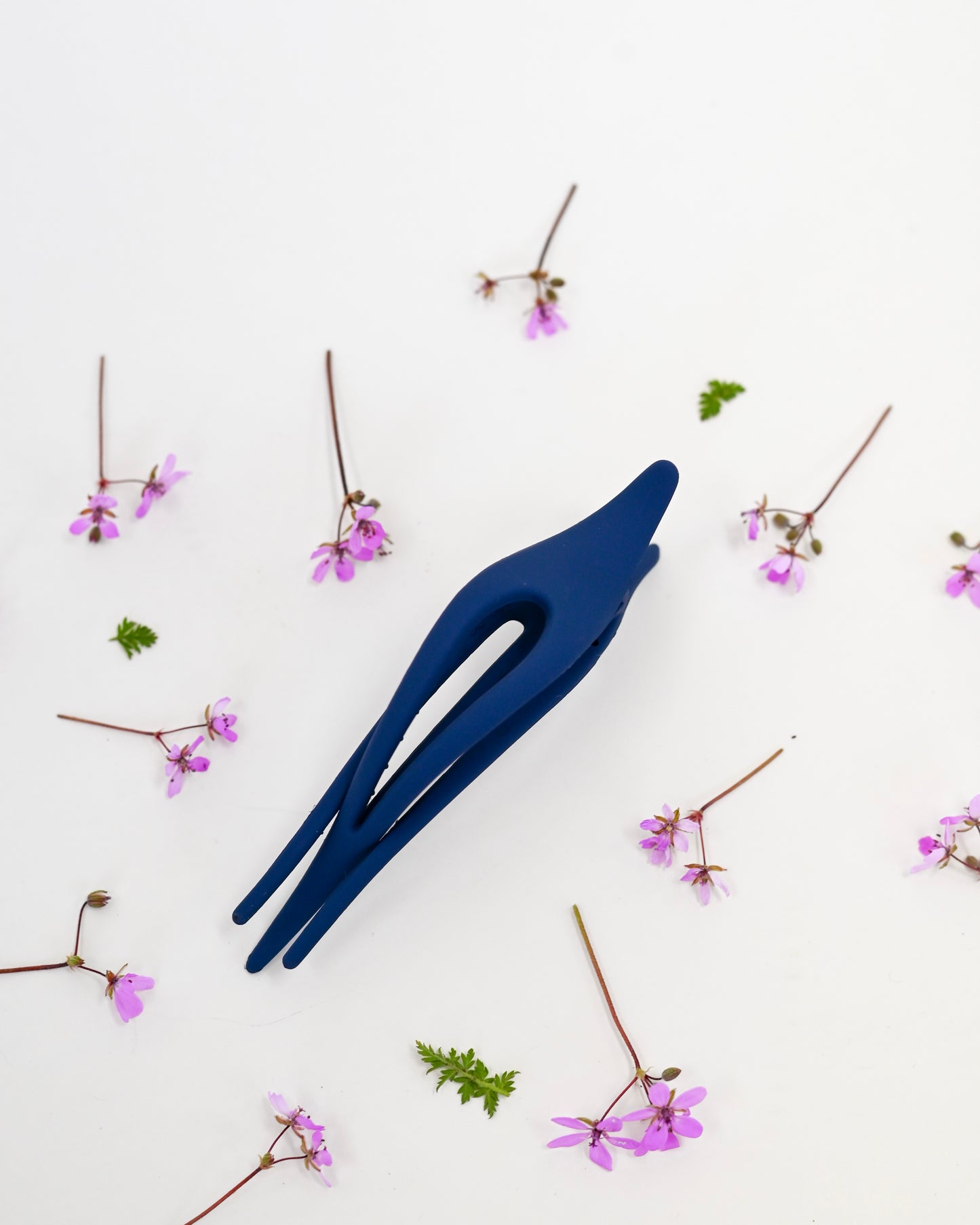 Navy Lay Flat Claw 2.0 // Thick Hair