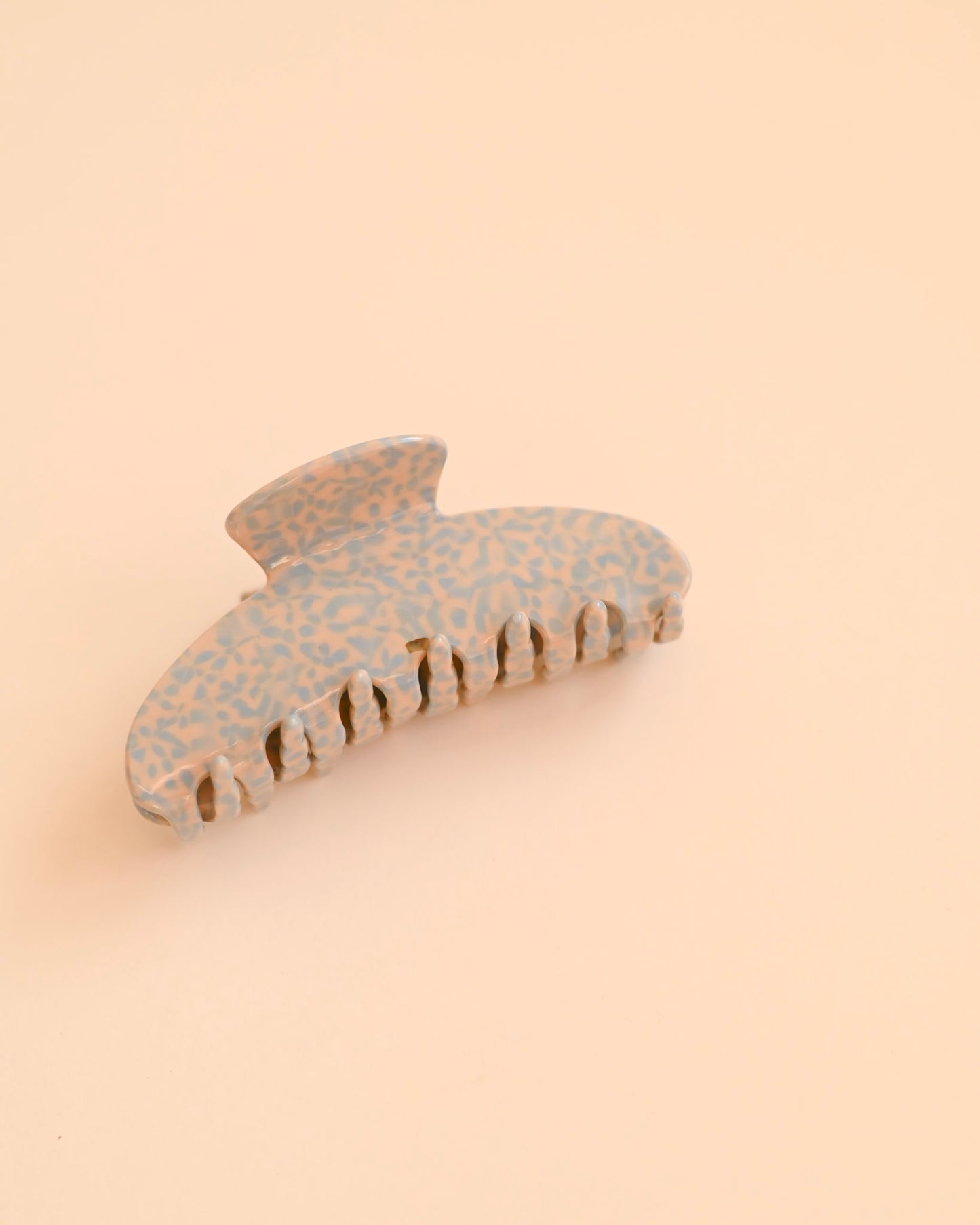 Blueberries & Cream Thin Luxe Claw // Eco Conscious