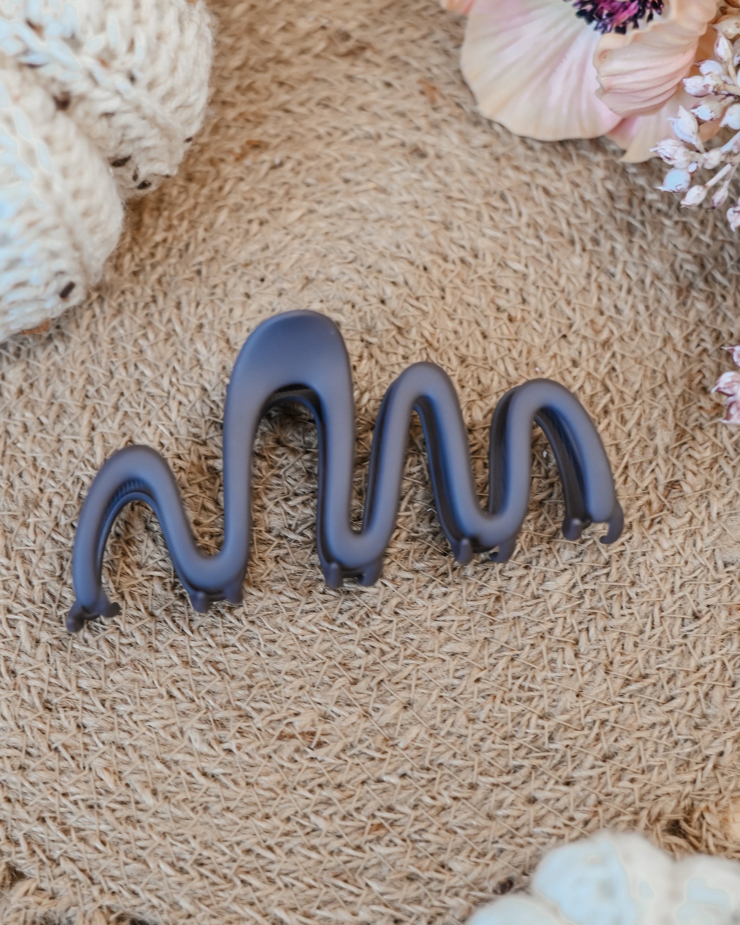 Metal Squiggle Claw Clip