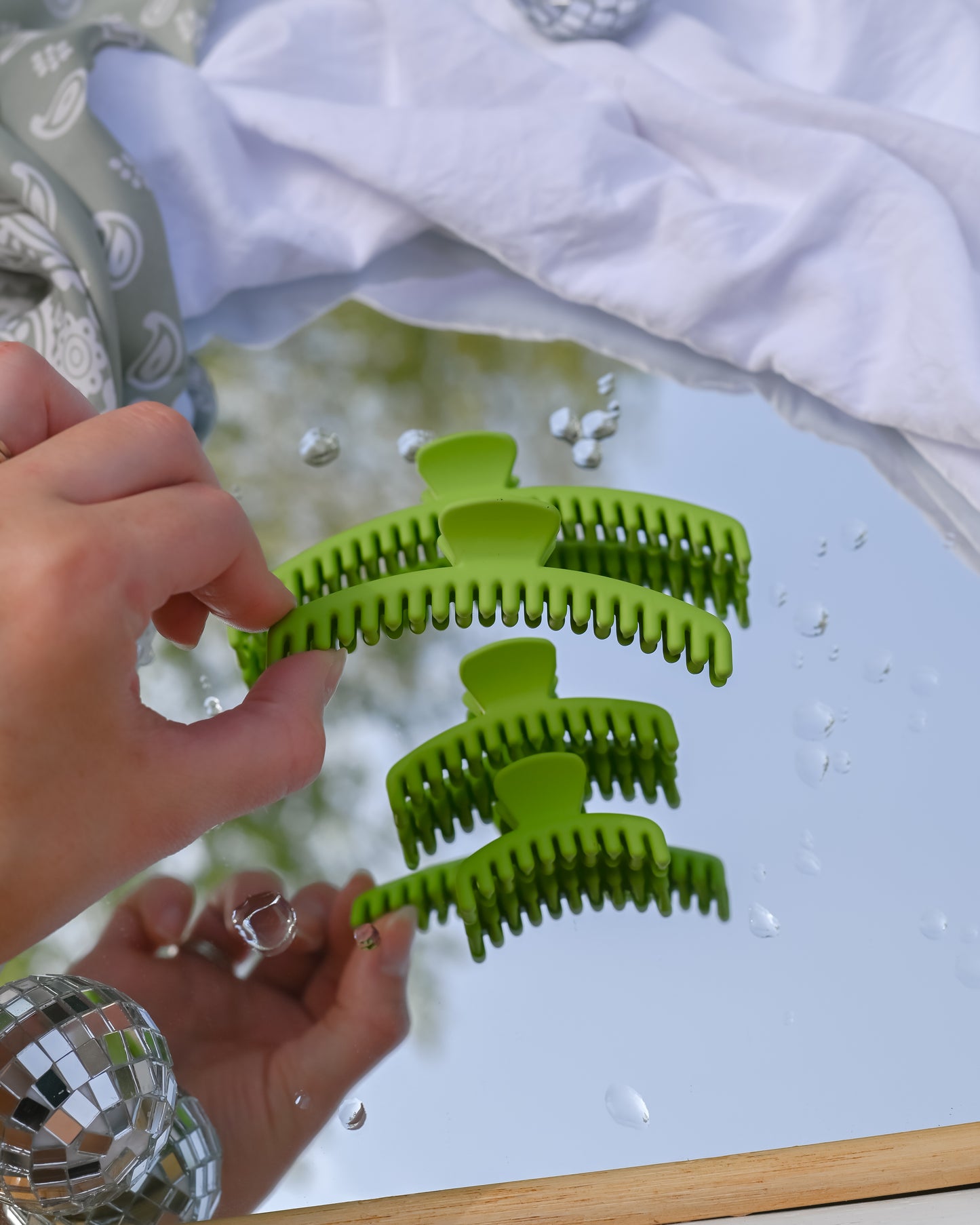 True Green Mega Hold Claw Clip