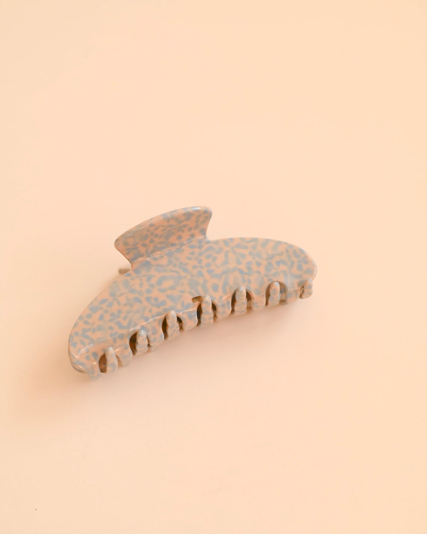 Blueberries & Cream Thin Luxe Claw // Eco Conscious