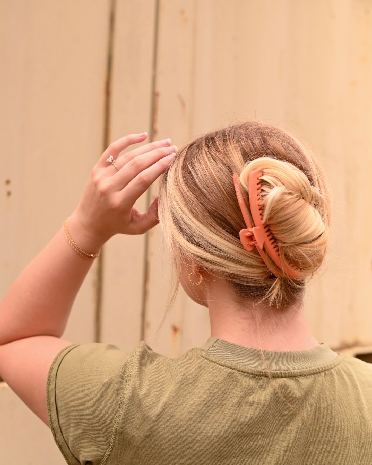 Salmon Orange Mega Hold Claw Clip