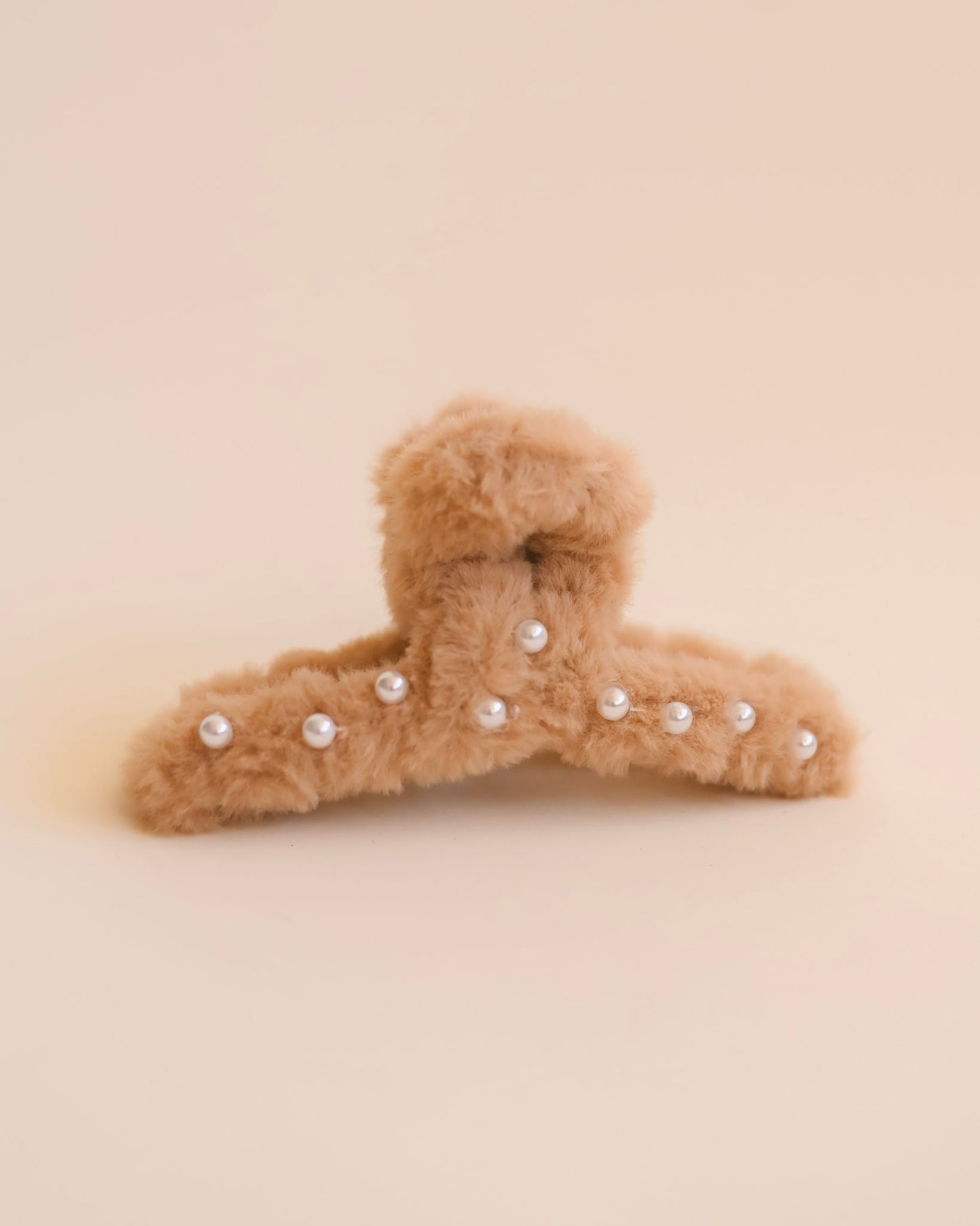 Plush & Pearls XL Claw Clip