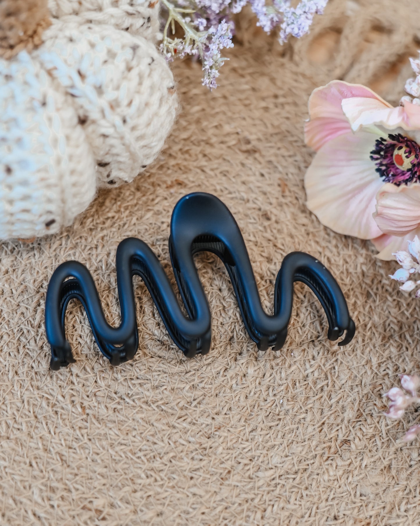 Metal Squiggle Claw Clip
