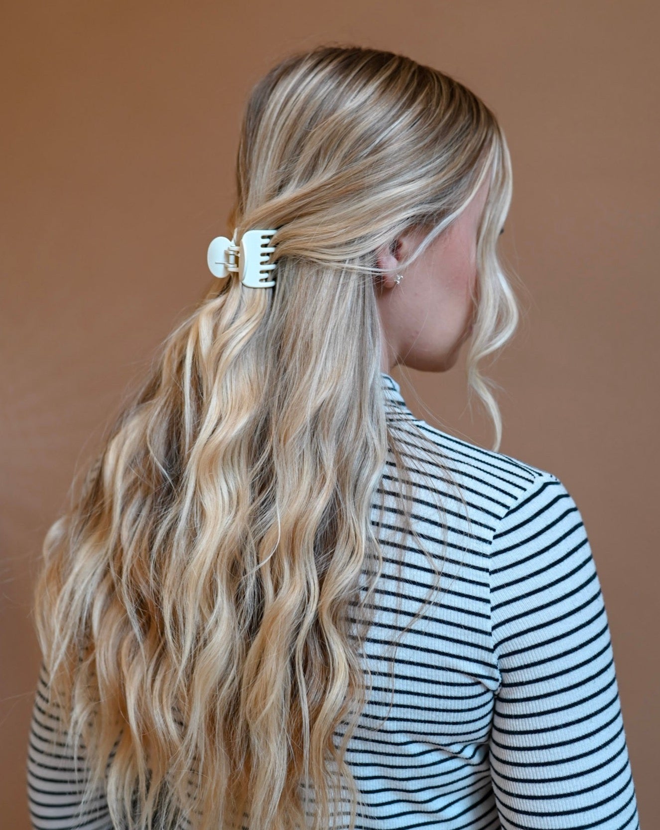 Milk White Mighty Basic Clip