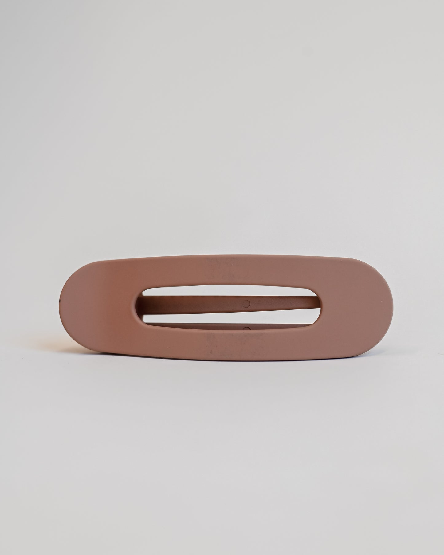 True Nude Lay Flat Clip