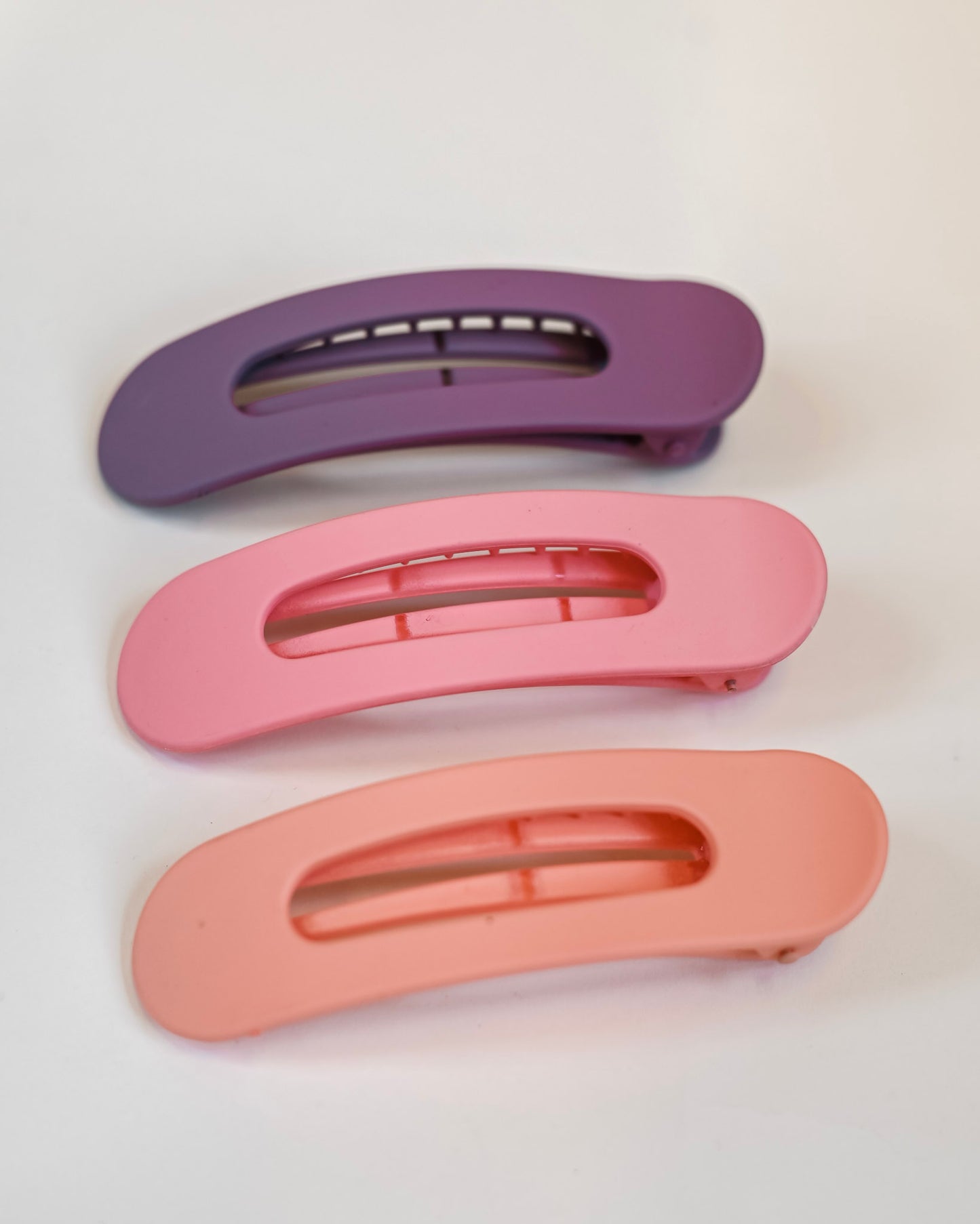 Love Season Lay Flat Clip