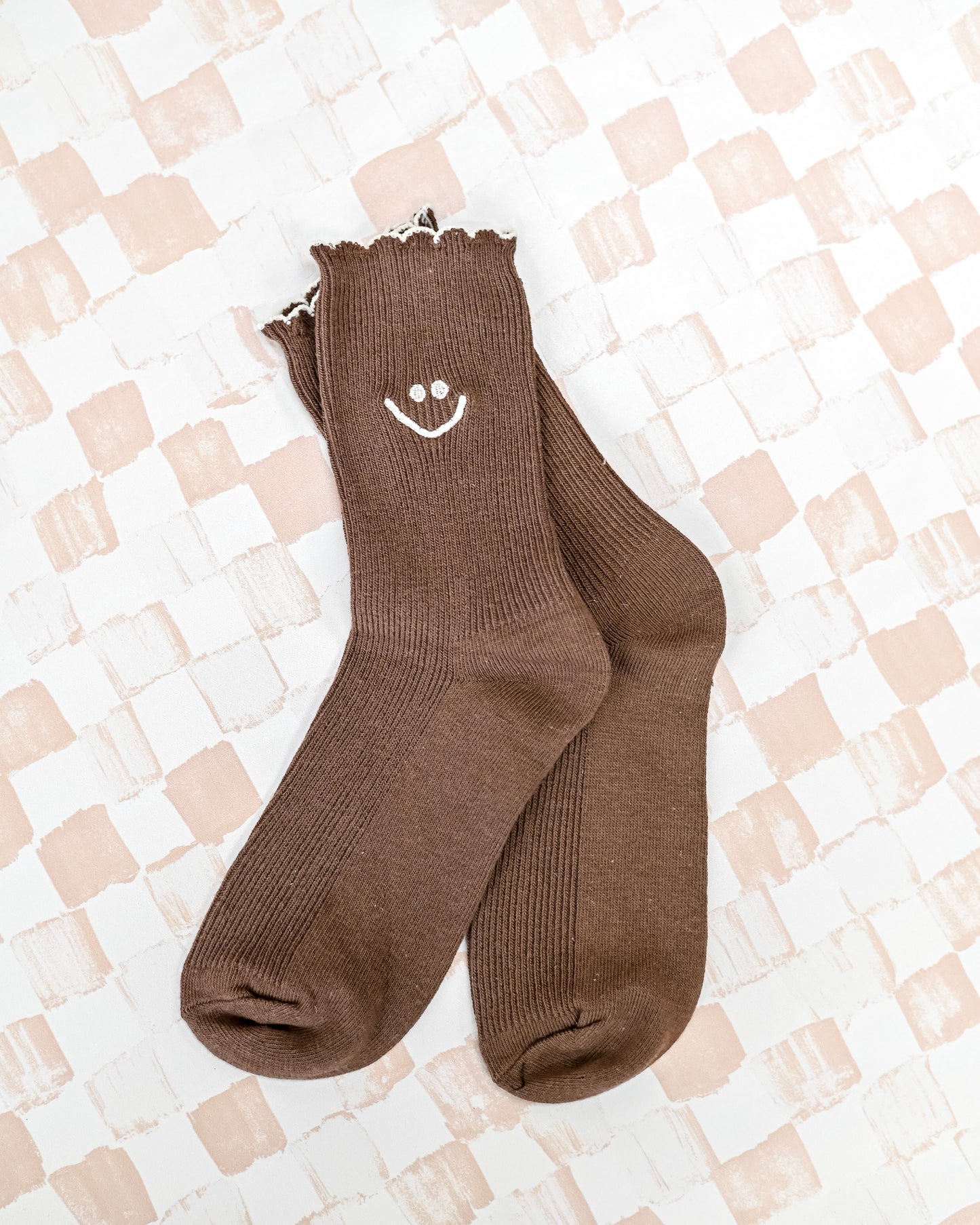 Embroidered Ruffle Smiley Socks