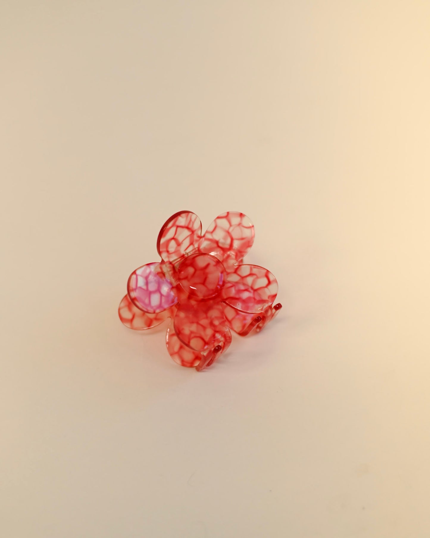 Red Translucent Daisy Claw // Eco-Conscious