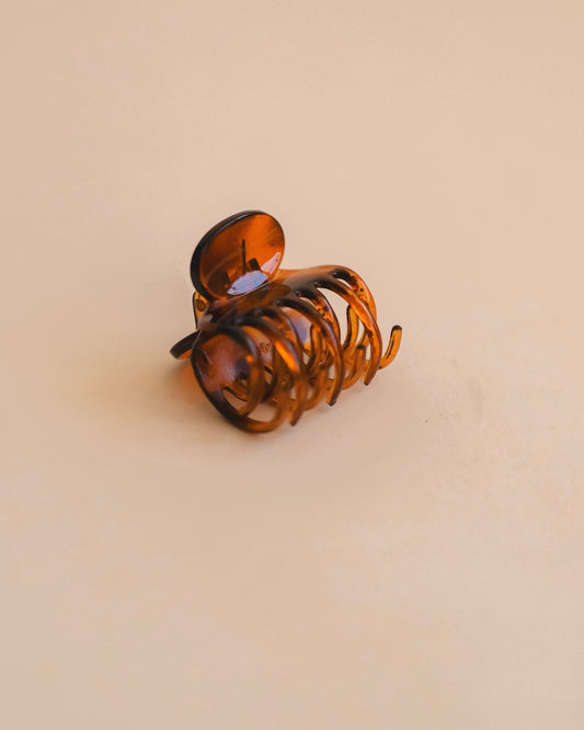 Amber Mighty Hold