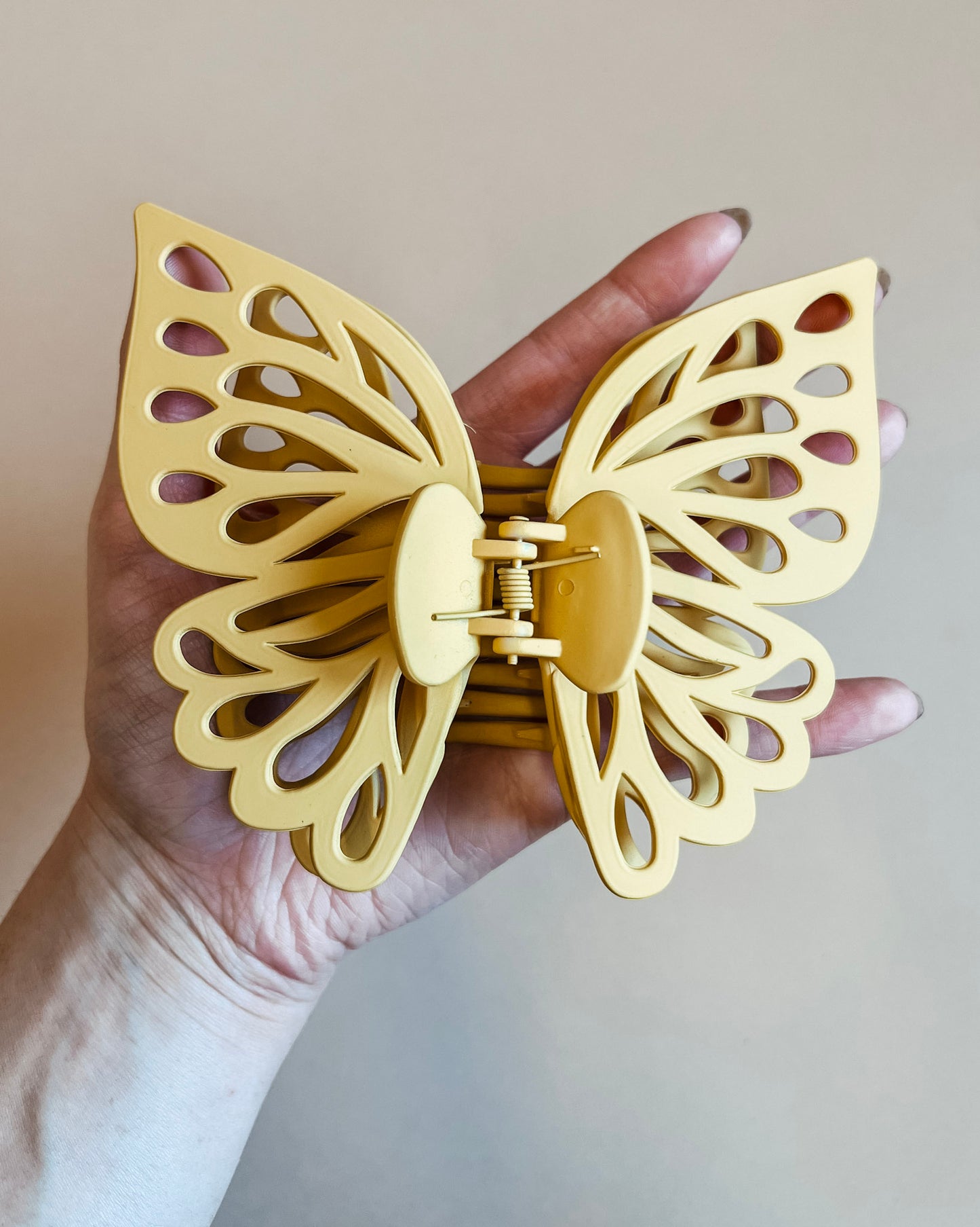 Jumbo Butterfly Claw Clip