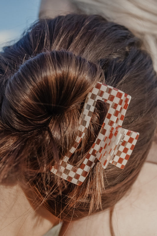 Midi Square Checkered Claw